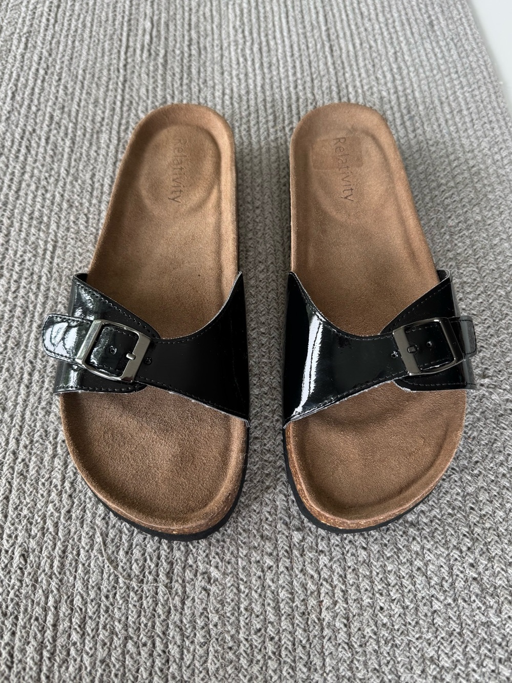 Relativity Black Patent Slide Sandals Silver Buckles Sz 9